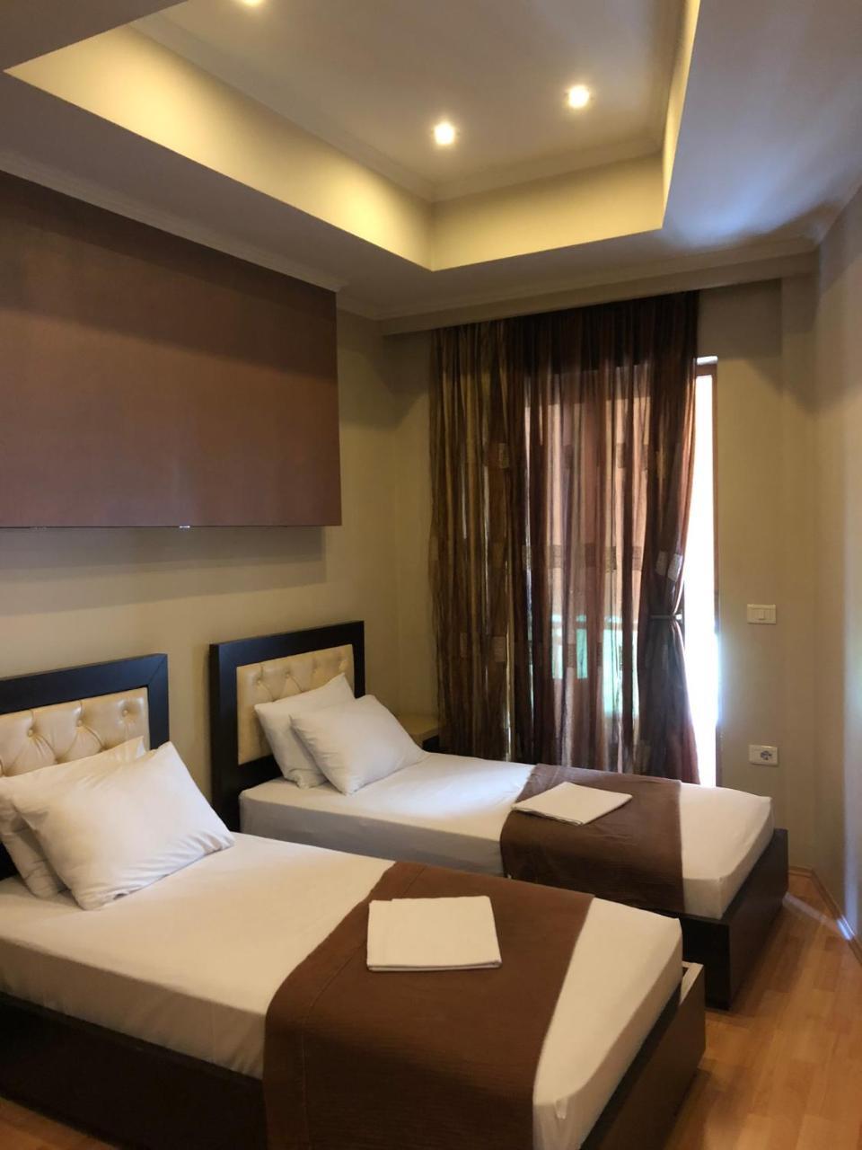 Hotel Shehu Gjirokastra Zewnętrze zdjęcie